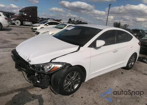 2017 Hyundai Elantra Se z USA, uszkodzony, nr VIN 5NPD74LF7HH143451